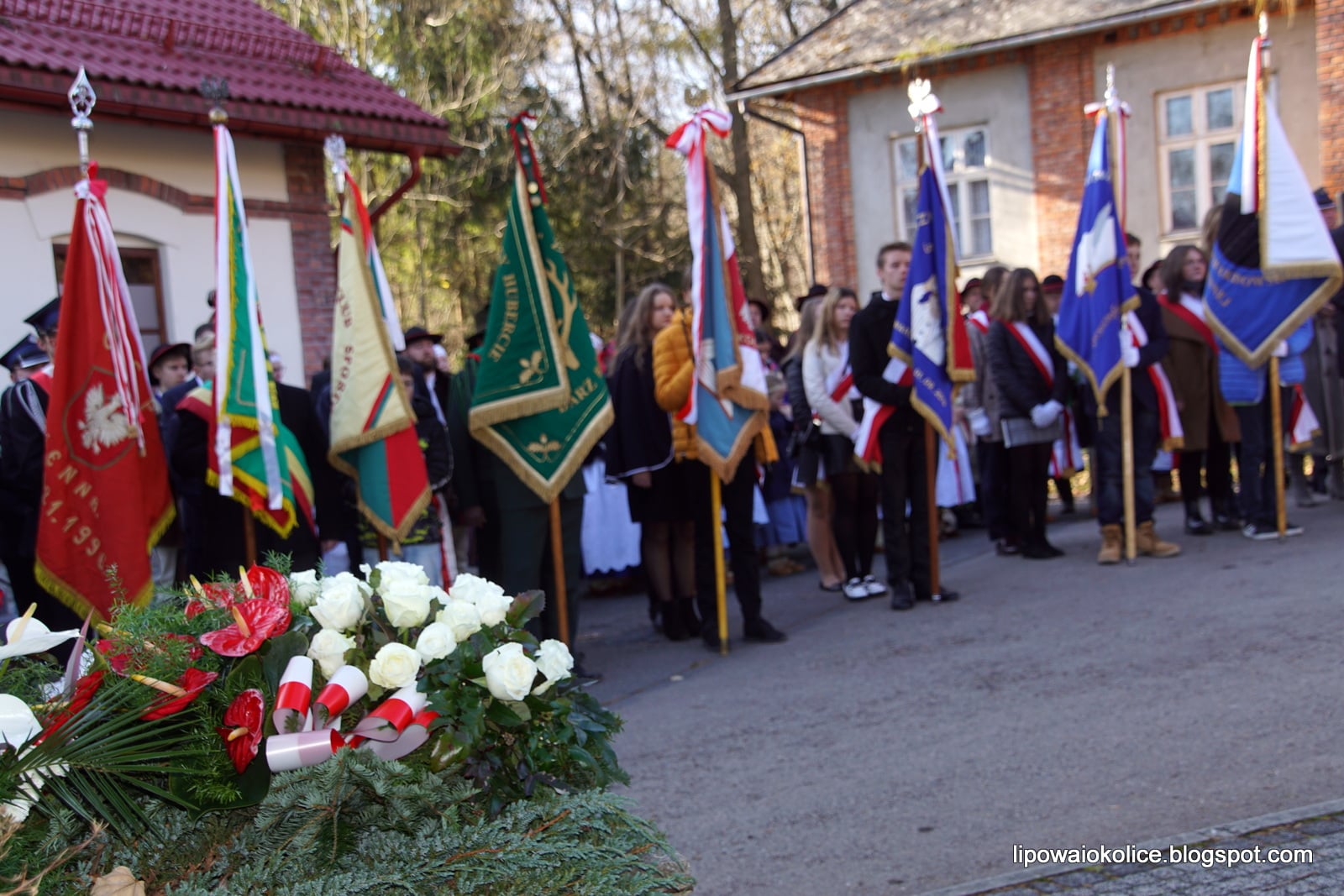 Przedstawiciele Samorządu Uczniowskiego wzięli udział w uroczystych obchodach Narodowego Święta Niepodległości w Lipowej.