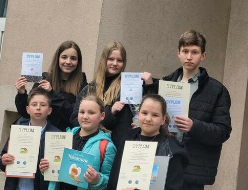 Udział naszych uczniów w XVI Wojewódzkim Konkursie Recytatorskim Poezji i Prozy ks. Jana Twardowskiego w Gliwicach.